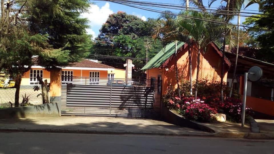 Atibaia Chales Encantador 1, 2 E 3 Екстер'єр фото